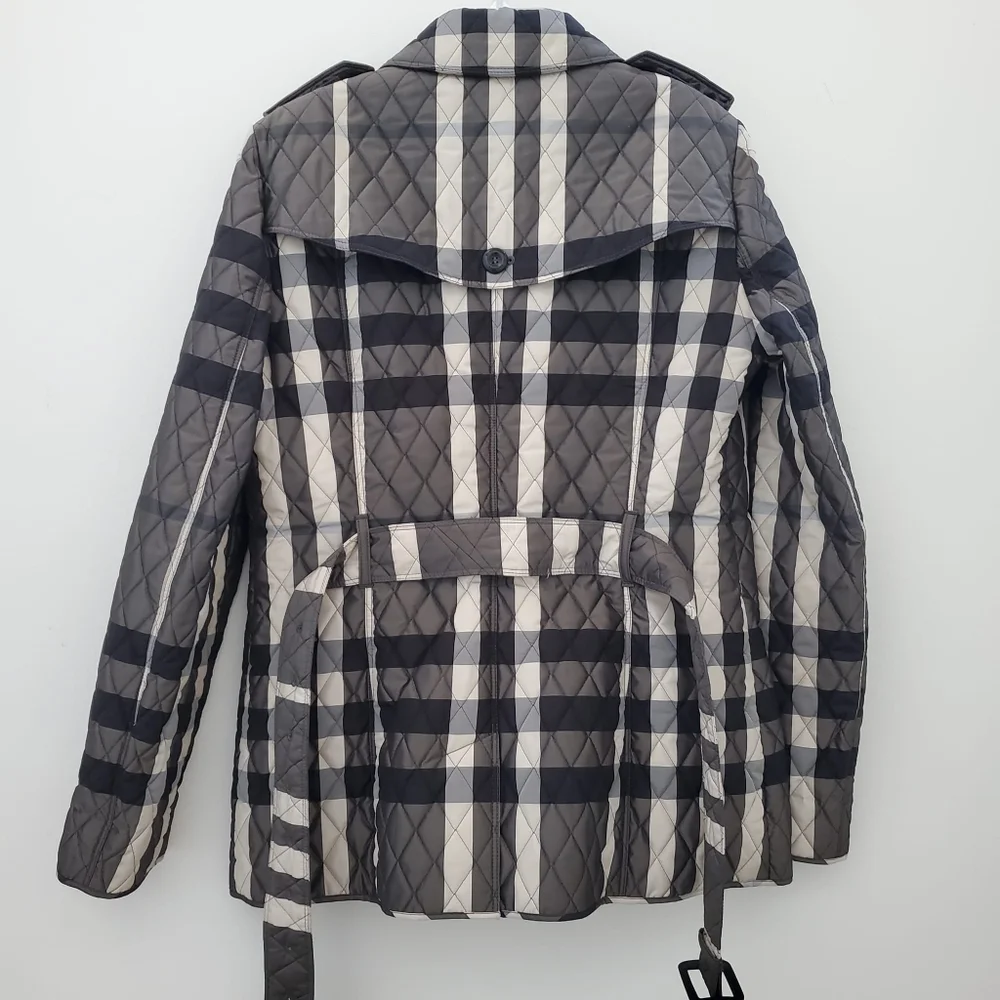 Burberry Barcroft Beat Check Quilted Belted Jacket - Picture 4 of 15
